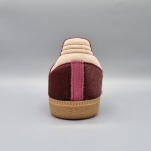 adidas Samba OG Maroon Sand Strata Pony (Women's) – Bild 4