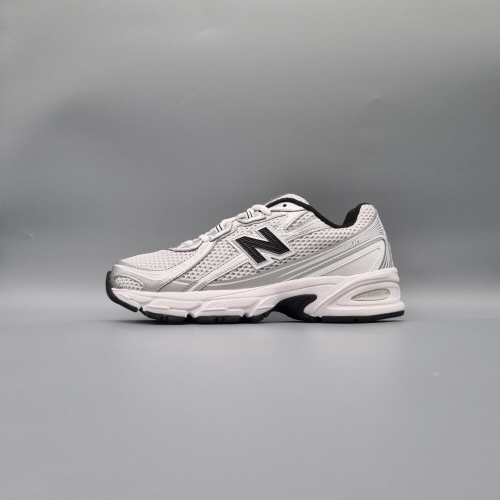 New Balance 740 White Silver Metallic Navy