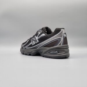 New Balance 740 (GS) Black Grey Silver – Bild 4