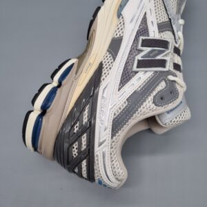 New Balance 1906R Raincloud Magnet – Bild 3