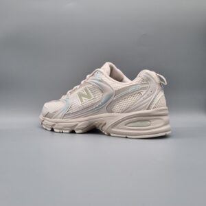 New Balance 530 Moonbeam – Bild 4