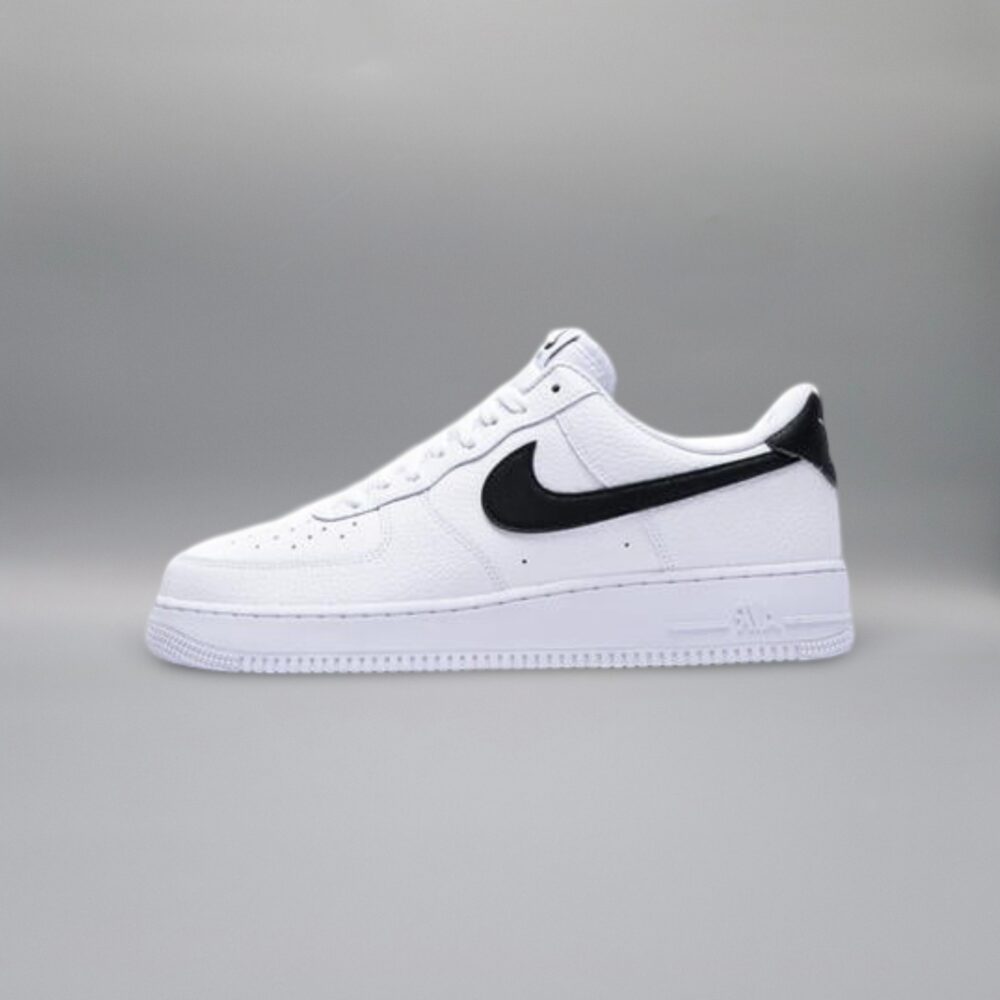 Nike Air Force 1 Low '07 White Black Pebbled Leather