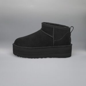 UGG Classic Ultra Mini Platform Black