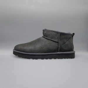 UGG Classic Ultra Mini Black